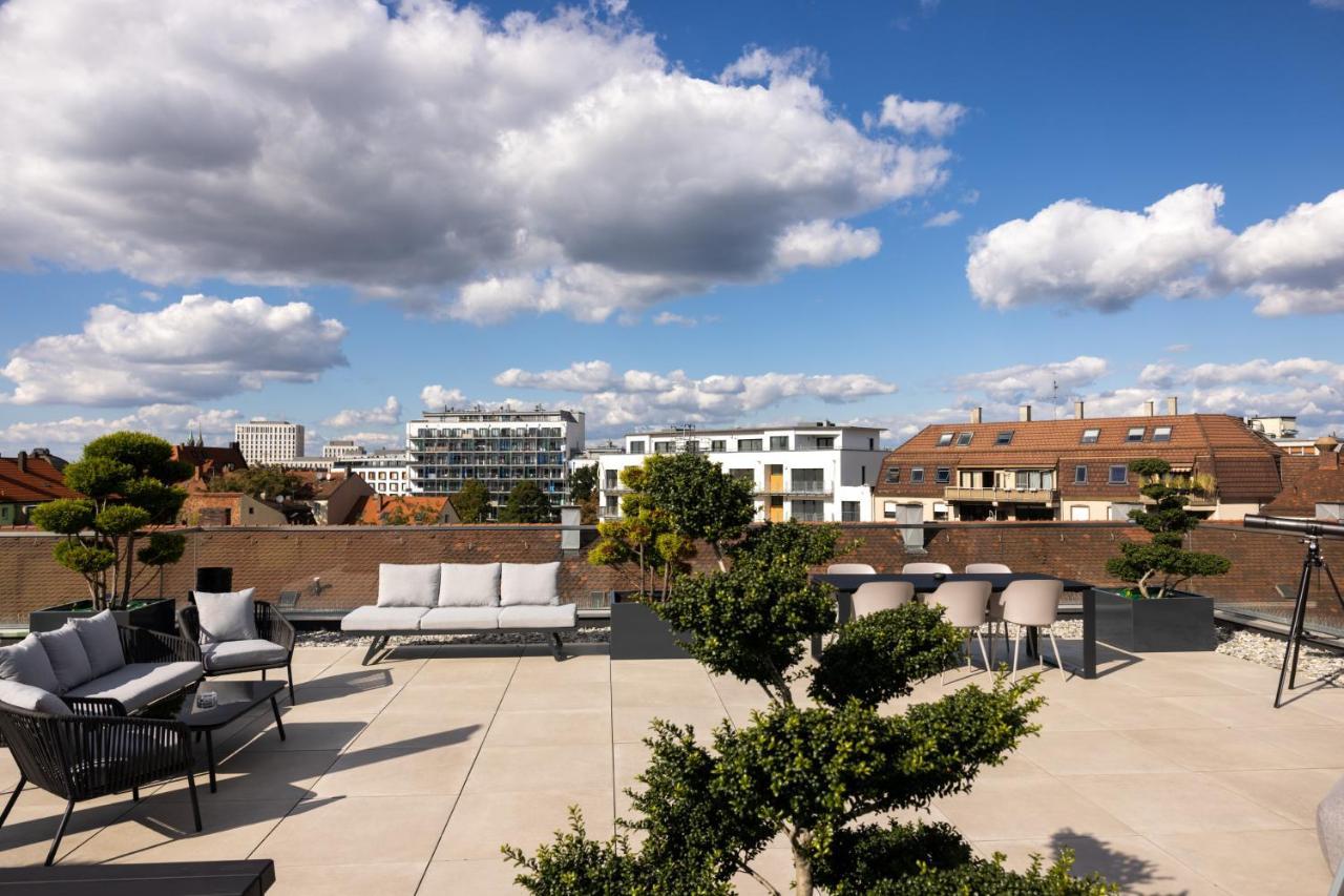 The Penthouse At Eco Smart Apartments Nürnberg Eksteriør billede