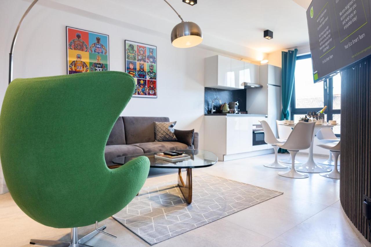 The Penthouse At Eco Smart Apartments Nürnberg Eksteriør billede